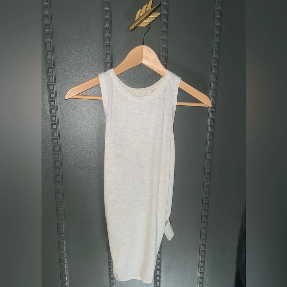 Lululemon l All Tied Up Women's Tank Top l Size: Small/Medium - Picture 8 of 11